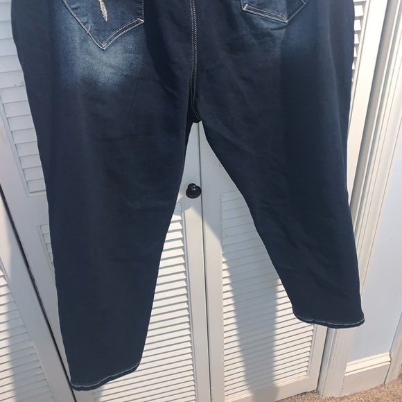 YMI Wanna a beta butt Stretchy Skinny Jeans New Size 24 - Picture 5 of 12